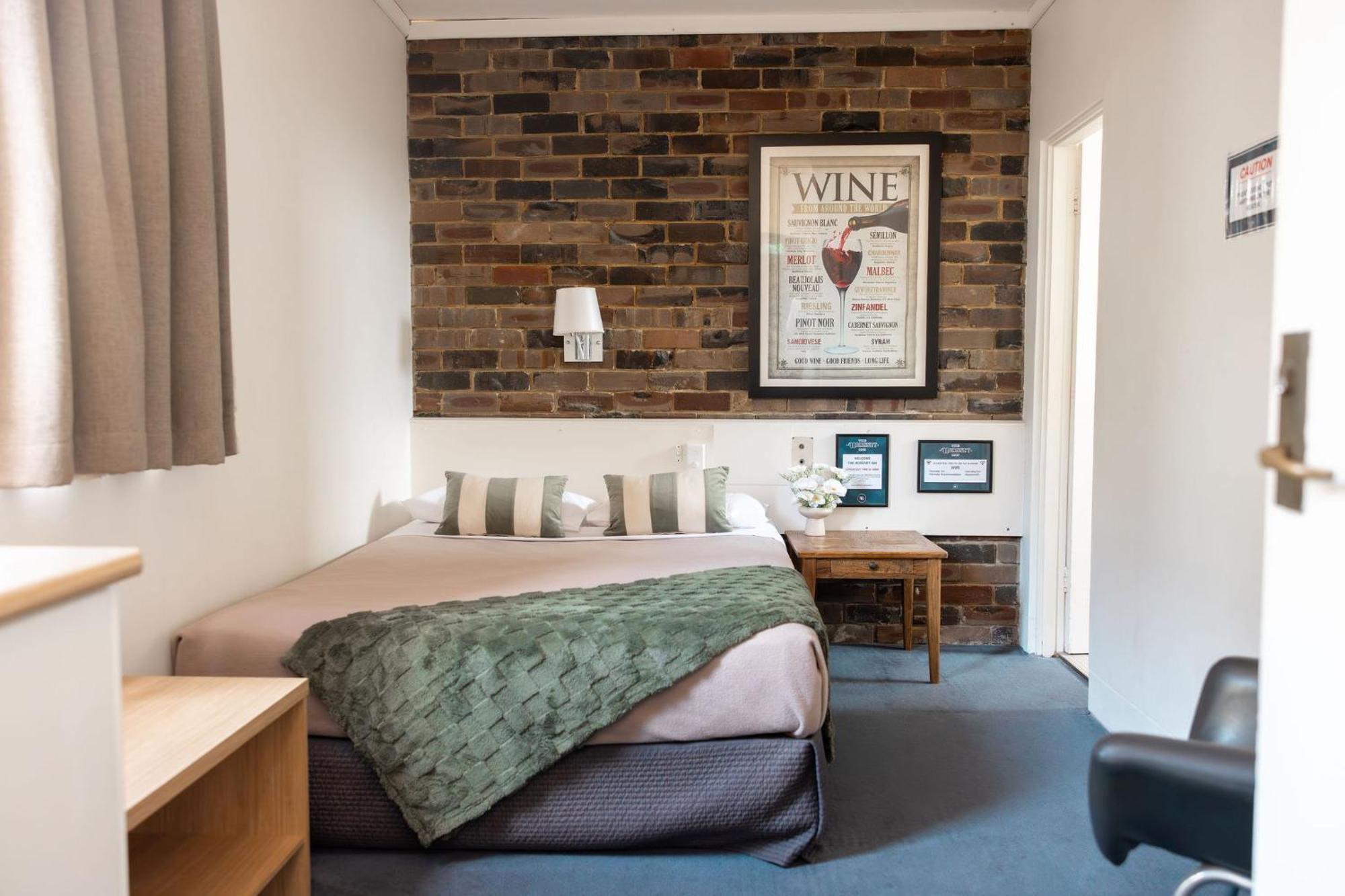 Hornsby Inn Екстериор снимка