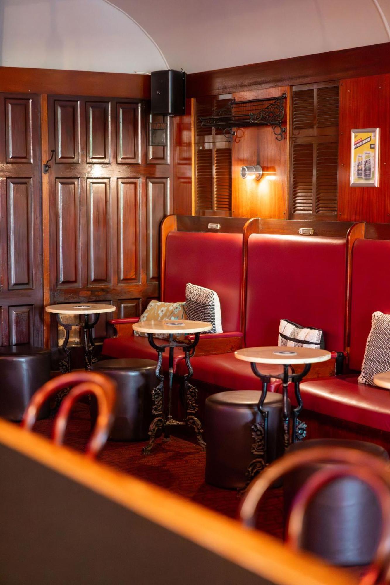 Hornsby Inn Екстериор снимка